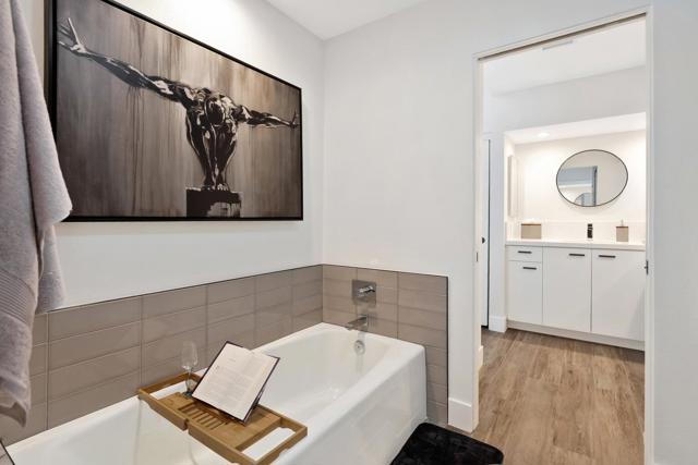 411 Forest Hills Drive, Rancho Mirage CA: https://media.crmls.org/mediaz/313dcb73-977e-46c0-9cd1-e8d71d05964c.jpg