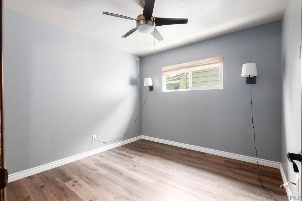 1880 Catalina Blvd - photo 10