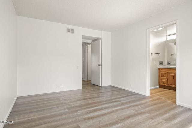 1138 Lantana Street, Camarillo CA: https://media.crmls.org/mediaz/313f6eb2-6eee-462e-990c-a691edd1e59a.jpg