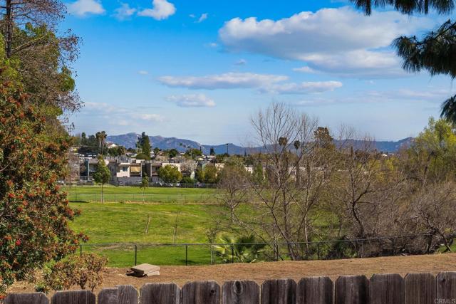 Image 15 of 40 For 10503 Ironwood Avenue
