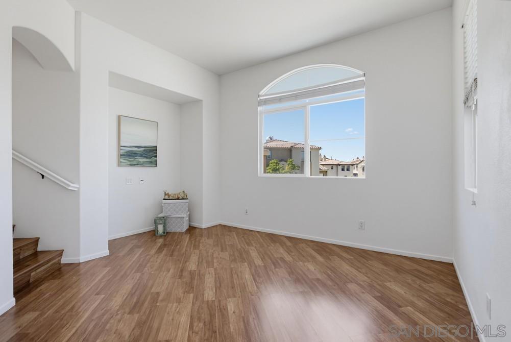 550 Almond - photo 9