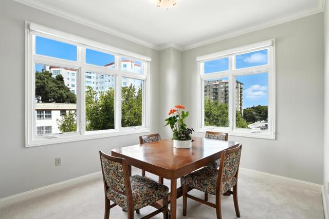 10 Crystal Springs Road, San Mateo CA: https://media.crmls.org/mediaz/3142d759-e0f4-4b8a-a8ce-29089d3820a4.jpg