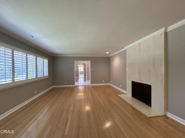 Detail Gallery Image 7 of 38 For 1535 Glenmont Dr, Glendale,  CA 91207 - 3 Beds | 2/2 Baths