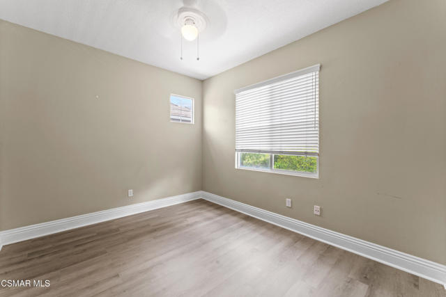 186 Parkside Drive, Simi Valley CA: https://media.crmls.org/mediaz/3145fab4-132c-46c1-82b9-887f3bcdbb8f.jpg