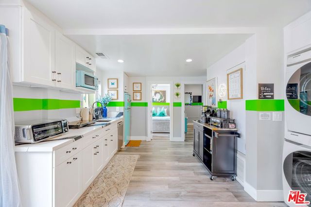 5853 Vineland Avenue, North Hollywood CA: https://media.crmls.org/mediaz/3146728a-d2c9-4da0-92d9-9395fe0536f6.jpg