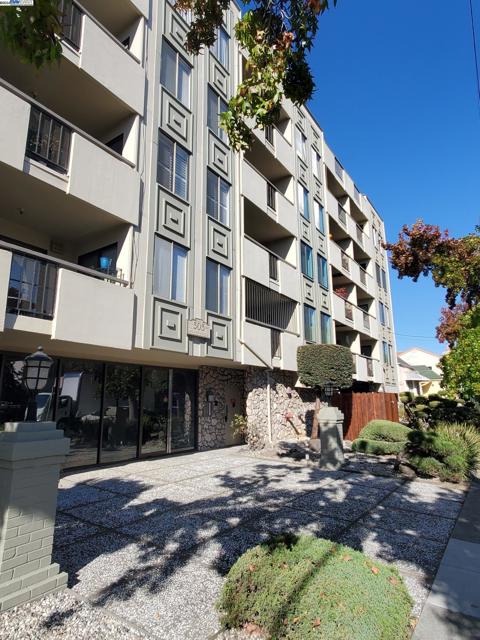 Image 1 of 31 For 303 Adams St