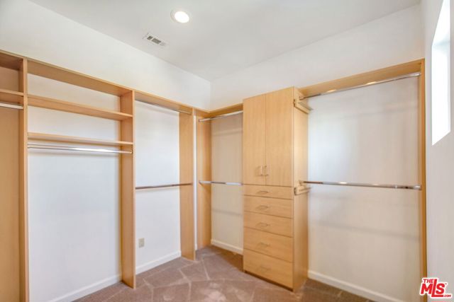 4521 Don Timoteo Drive, Los Angeles CA: https://media.crmls.org/mediaz/31482996-6b37-443c-8dca-41d5f53a650a.jpg