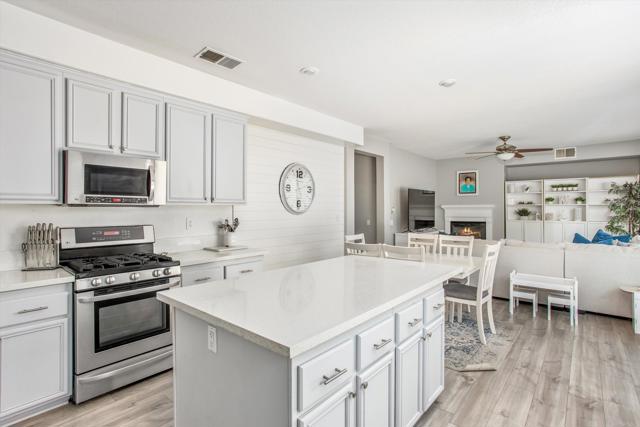 Detail Gallery Image 14 of 32 For 16478 Spirit Rd, Moreno Valley,  CA 92555 - 5 Beds | 3 Baths