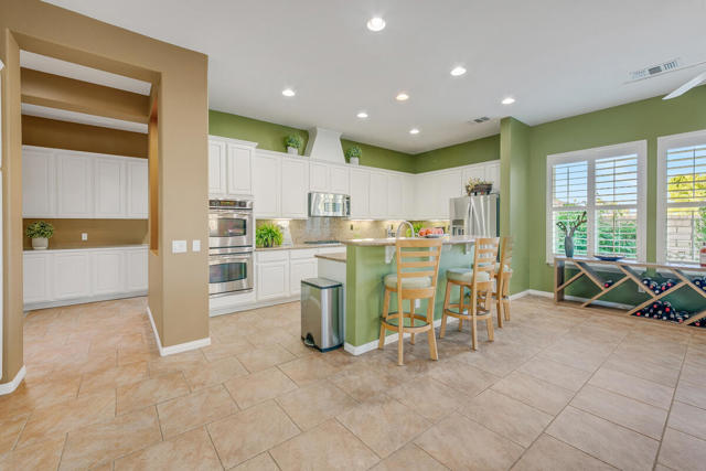 Image 16 of 80 For 49130 Escalante Street