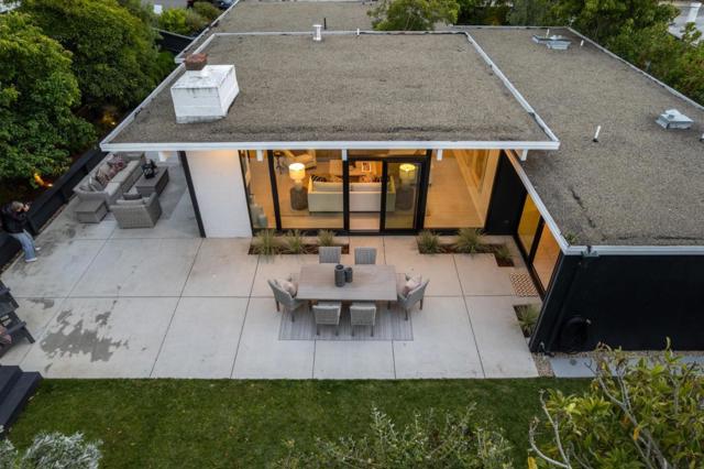 1651 Lexington, San Mateo CA: https://media.crmls.org/mediaz/31487e96-d4af-477d-a4b1-a2e63cc3baae.jpg