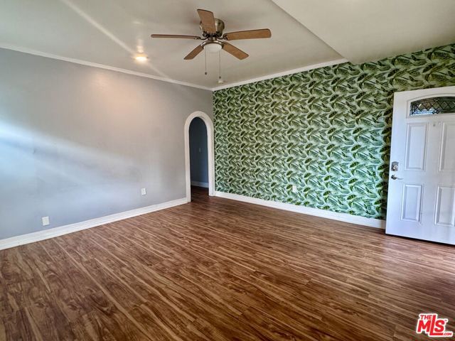 1151 E 15th Street, Long Beach CA: https://media.crmls.org/mediaz/31497883-482c-410d-804b-f112b2e7c812.jpg