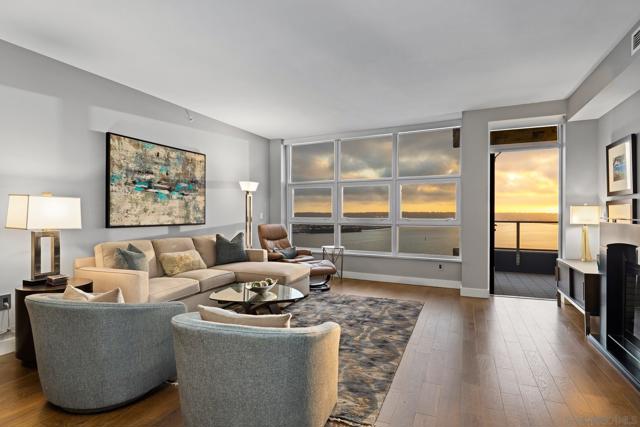 1325 Pacific Hwy, San Diego CA: https://media.crmls.org/mediaz/314a3ff6-6fab-478a-ad2c-fe05e4316104.jpg