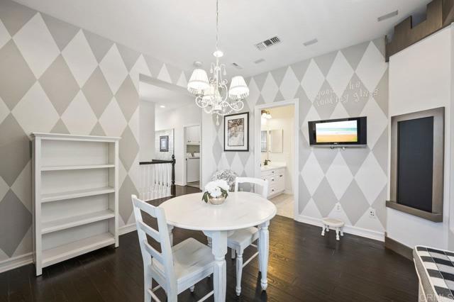 Detail Gallery Image 23 of 31 For 15517 Canton Ridge, San Diego,  CA 92127 - 3 Beds | 3 Baths