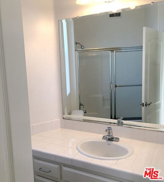 5820 David Avenue, Los Angeles CA: https://media.crmls.org/mediaz/314a9235-b286-4726-badf-8bb940ebe633.jpg
