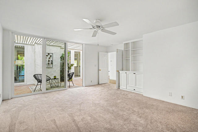 239 Santa Barbara Circle, Palm Desert, CA 92260