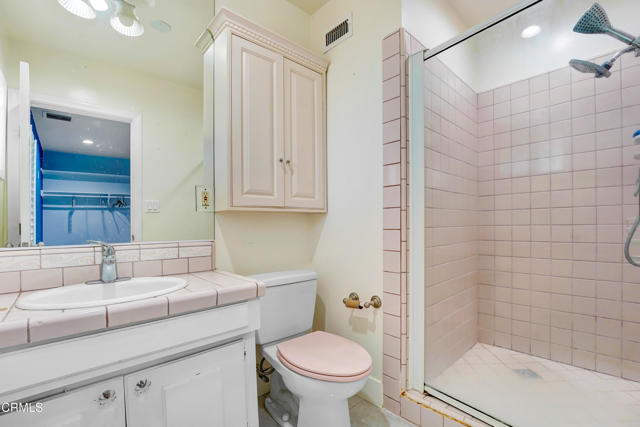 10530 Rubio Avenue, Granada Hills CA: https://media.crmls.org/mediaz/314cc352-8775-43a7-92ba-25a4b536a915.jpg