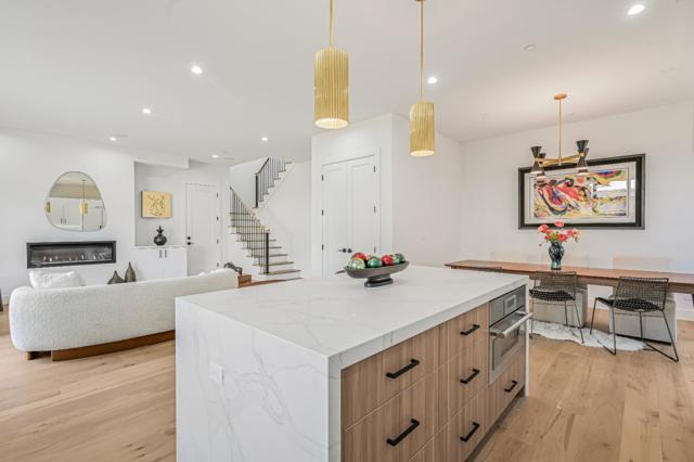980 Lucky Avenue, Menlo Park CA: https://media.crmls.org/mediaz/314d1247-c881-4fb9-b66e-71dde8fc32d2.jpg