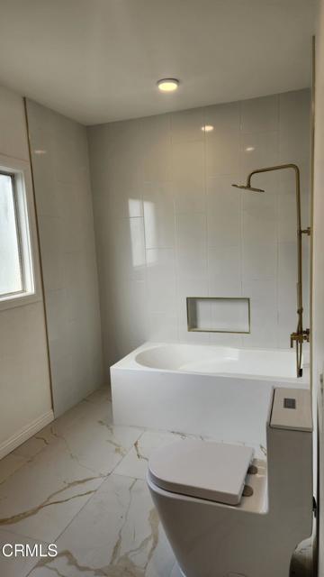 Detail Gallery Image 10 of 10 For 3609 4th Ave, Los Angeles,  CA 90018 - 2 Beds | 2 Baths