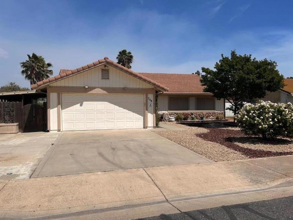 754 Meadowlark Avenue