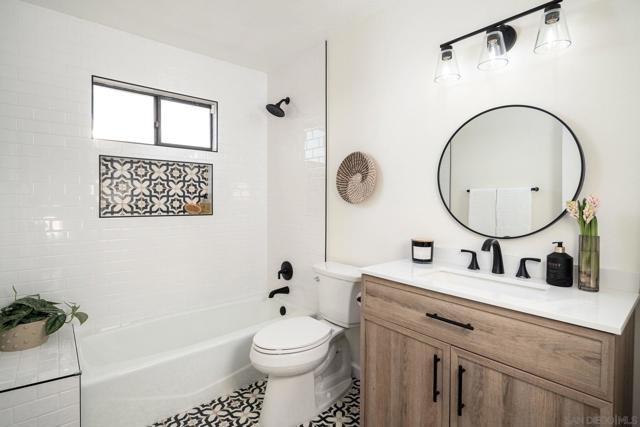 Image 22 of 29 For 2524 Luciernaga St