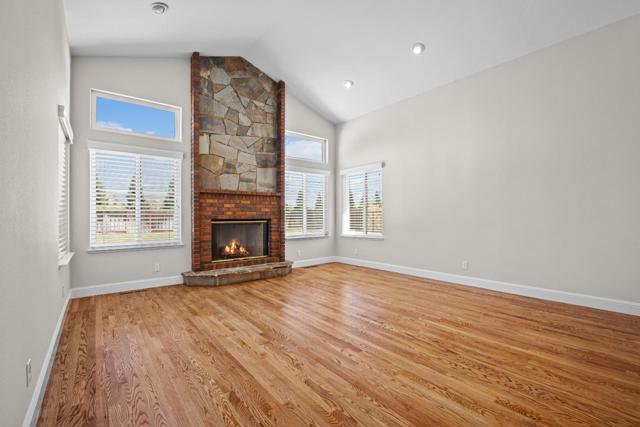 12320 Highland Estates Lane, San Martin CA: https://media.crmls.org/mediaz/314e6340-a117-40e1-996d-04112ab5b3f6.jpg