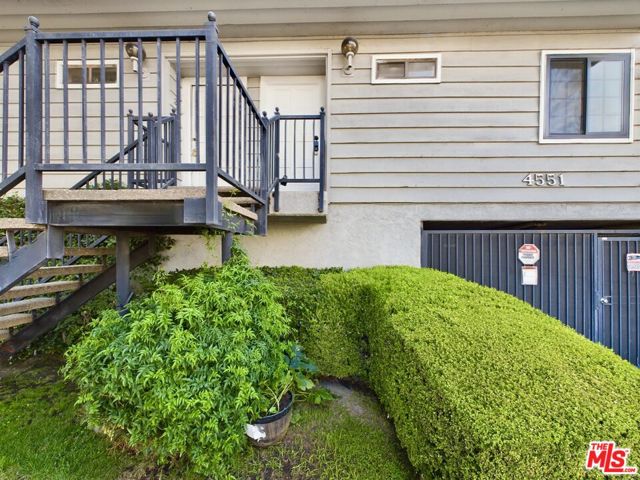 4551 Kester Avenue, 1 photo 14