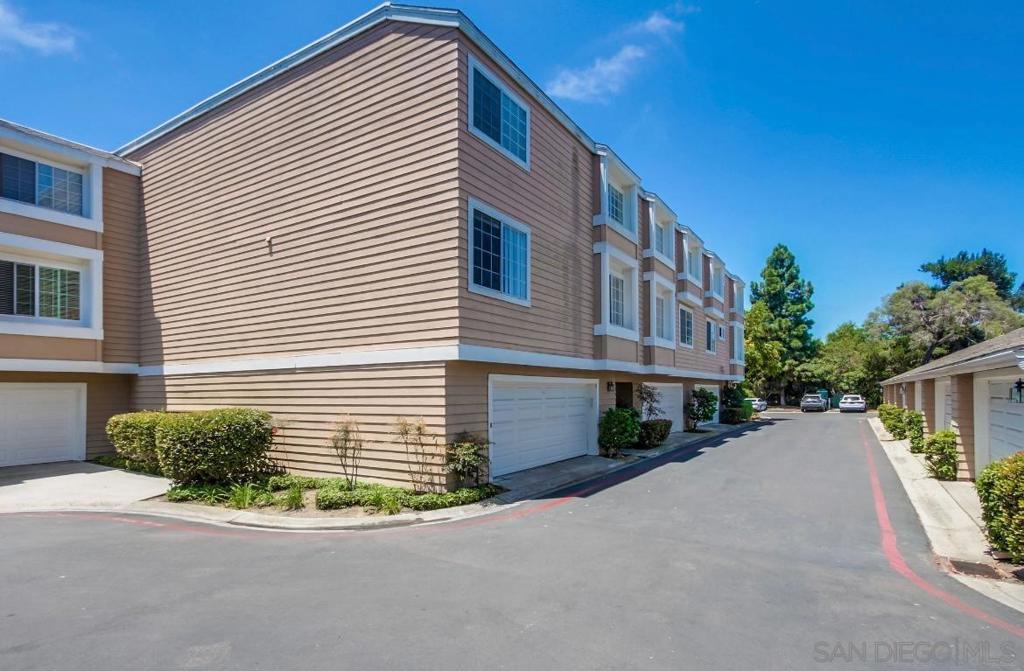 MLS #250042616SD image #16