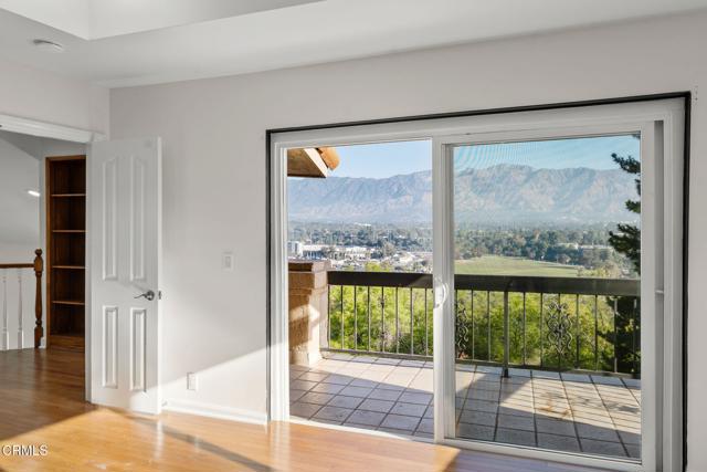 Detail Gallery Image 34 of 68 For 920 Glen Oaks Bld, Pasadena,  CA 91105 - 3 Beds | 3/1 Baths