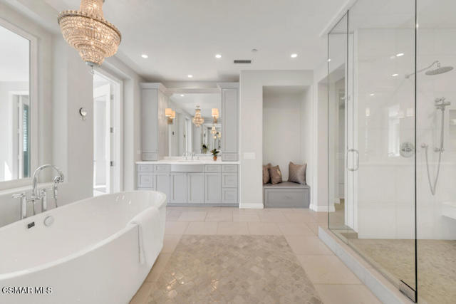 5715 Calais Court, Calabasas CA: https://media.crmls.org/mediaz/314ffd6f-6cc2-46d4-a48d-c6cf0c5295f8.jpg
