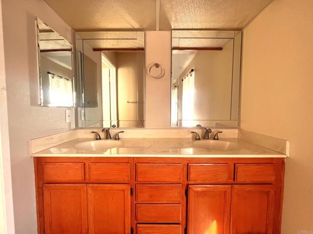 Detail Gallery Image 29 of 35 For 1446 Westmore Pl, Oceanside,  CA 92056 - 4 Beds | 3/1 Baths