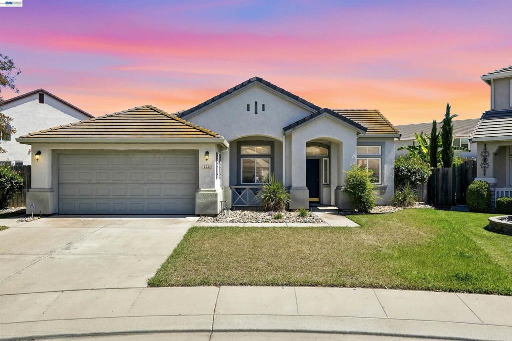 2232 Katherine Pl