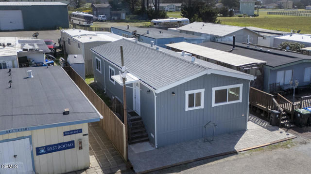 1021 S Main S Street, Fort Bragg CA: https://media.crmls.org/mediaz/3152216e-eed2-4a01-8510-e13251f42c07.jpg