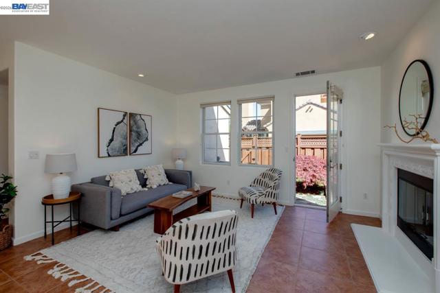 Image 27 of 60 For 2358 Coral Sea St