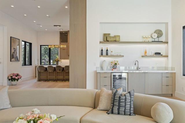 18071 Saratoga Los Gatos Road, Monte Sereno CA: https://media.crmls.org/mediaz/31540d96-6460-4356-8c55-8180061b9900.jpg