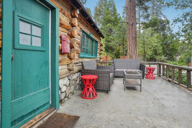 25750 Alderwood, Idyllwild CA: https://media.crmls.org/mediaz/3154bdf1-bad7-4d14-a7b5-fc8e3d4e023d.jpg