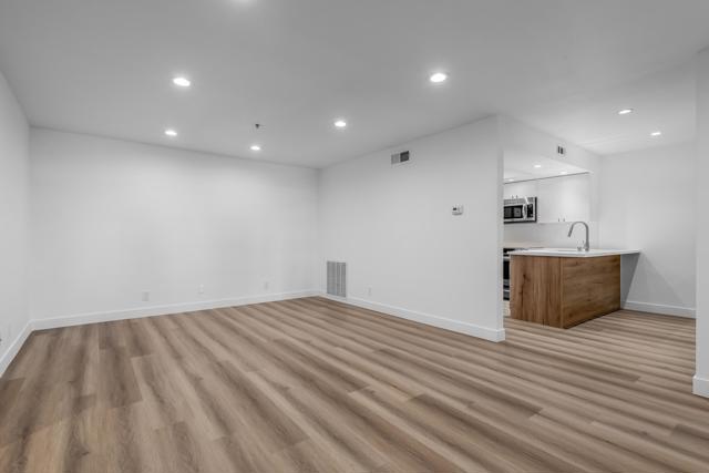 500 E Amado Road #212, Palm Springs, CA 92262