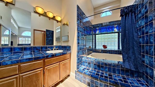 2618 Unicornio Street, Carlsbad CA: https://media.crmls.org/mediaz/31552ff0-d21e-44b6-9a88-c77cf254969c.jpg