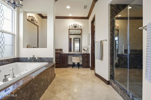 4988 Read Road, Moorpark CA: https://media.crmls.org/mediaz/3155e555-3a04-473a-90f8-c43ef07fa817.jpg