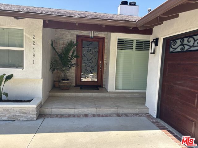 22491 Domingo Road, Woodland Hills CA: https://media.crmls.org/mediaz/3156b077-c914-4df9-adaa-76dd209dcdab.jpg