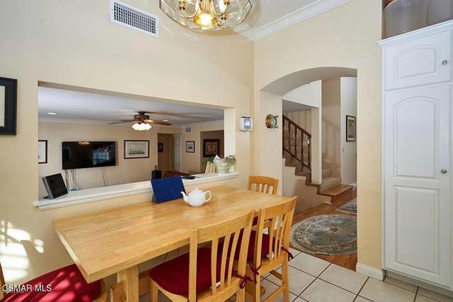 29140 Quail Run Drive, Agoura Hills CA: https://media.crmls.org/mediaz/31571132-4216-488a-b70f-69db85f12540.jpg