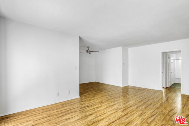 1253 Federal Avenue, Los Angeles CA: https://media.crmls.org/mediaz/31571527-6780-4995-ad98-af0a313f694e.jpg