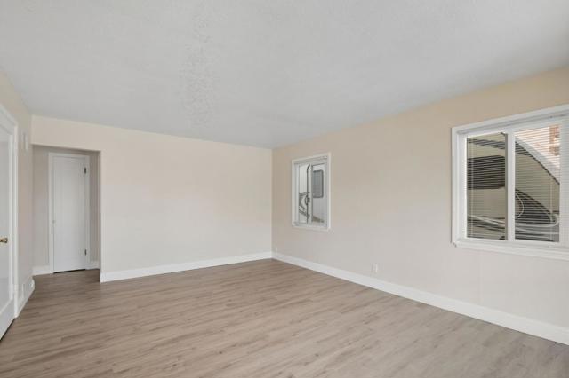 957 Oakwood Avenue, Vallejo CA: https://media.crmls.org/mediaz/31571b71-f99b-4434-841a-6be66c76582d.jpg