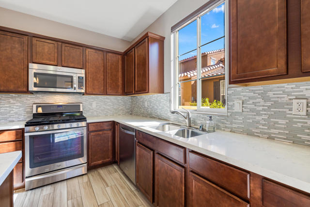 Image 17 of 57 For 80025 Silver Sage Lane