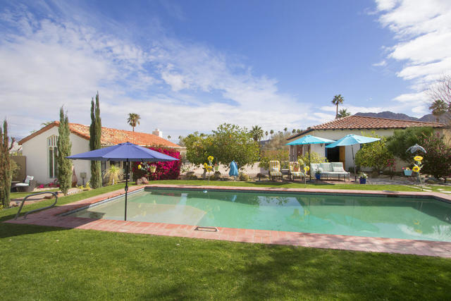 52404 Avenida Rubio, La Quinta CA: https://media.crmls.org/mediaz/31577046-8972-4d32-b7f1-302f969d12ad.jpg