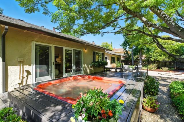 12416 Arroyo De Arguello, Saratoga CA: https://media.crmls.org/mediaz/315779d7-5fff-4d2c-857f-4e19e2f964cd.jpg