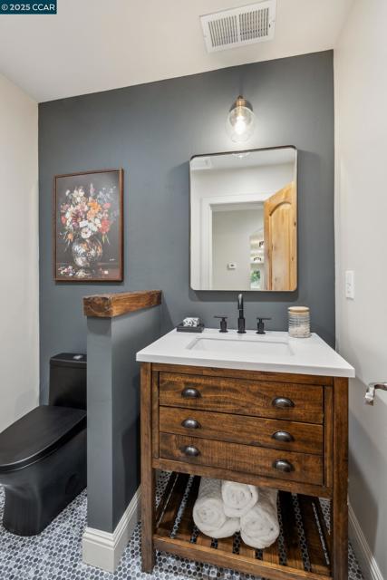 312 Soule Ave, Pleasant Hill CA: https://media.crmls.org/mediaz/31578ec1-961f-4631-9f80-17d922b5326d.jpg