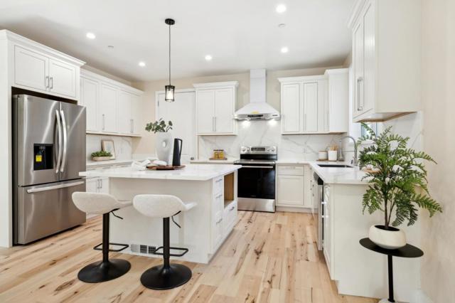 121 S Fremont Street, San Mateo CA: https://media.crmls.org/mediaz/3157ec9a-1370-4cd1-8041-7d0e3aaf8558.jpg