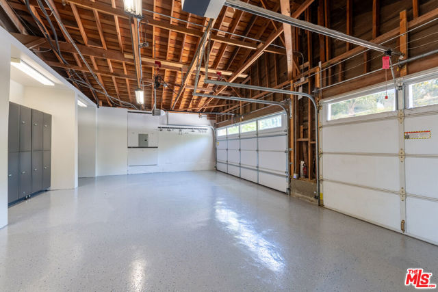 8919 Moorcroft Avenue, West Hills CA: https://media.crmls.org/mediaz/3158c346-a53e-436f-8181-d30eeebf189f.jpg