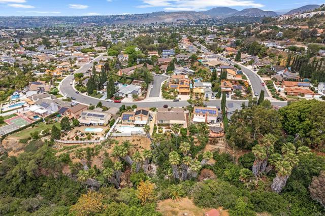 6034 Wenrich Drive, San Diego CA: https://media.crmls.org/mediaz/3158f5b3-dde3-479a-93e5-fd8584dee970.jpg