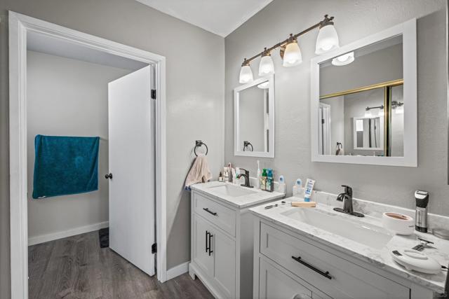 8451 Via Mallorca Unit 31, La Jolla CA: https://media.crmls.org/mediaz/3158f8d7-0bc0-40ae-8ebf-00e8dceeff0a.jpg